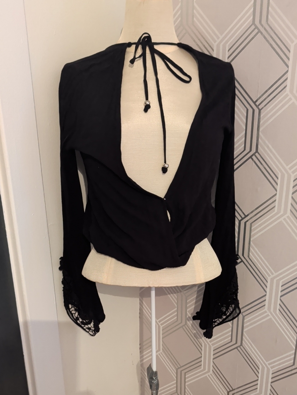 Forever 21 Black Long-Sleeve Tie-Back Lace-Trim Blouse